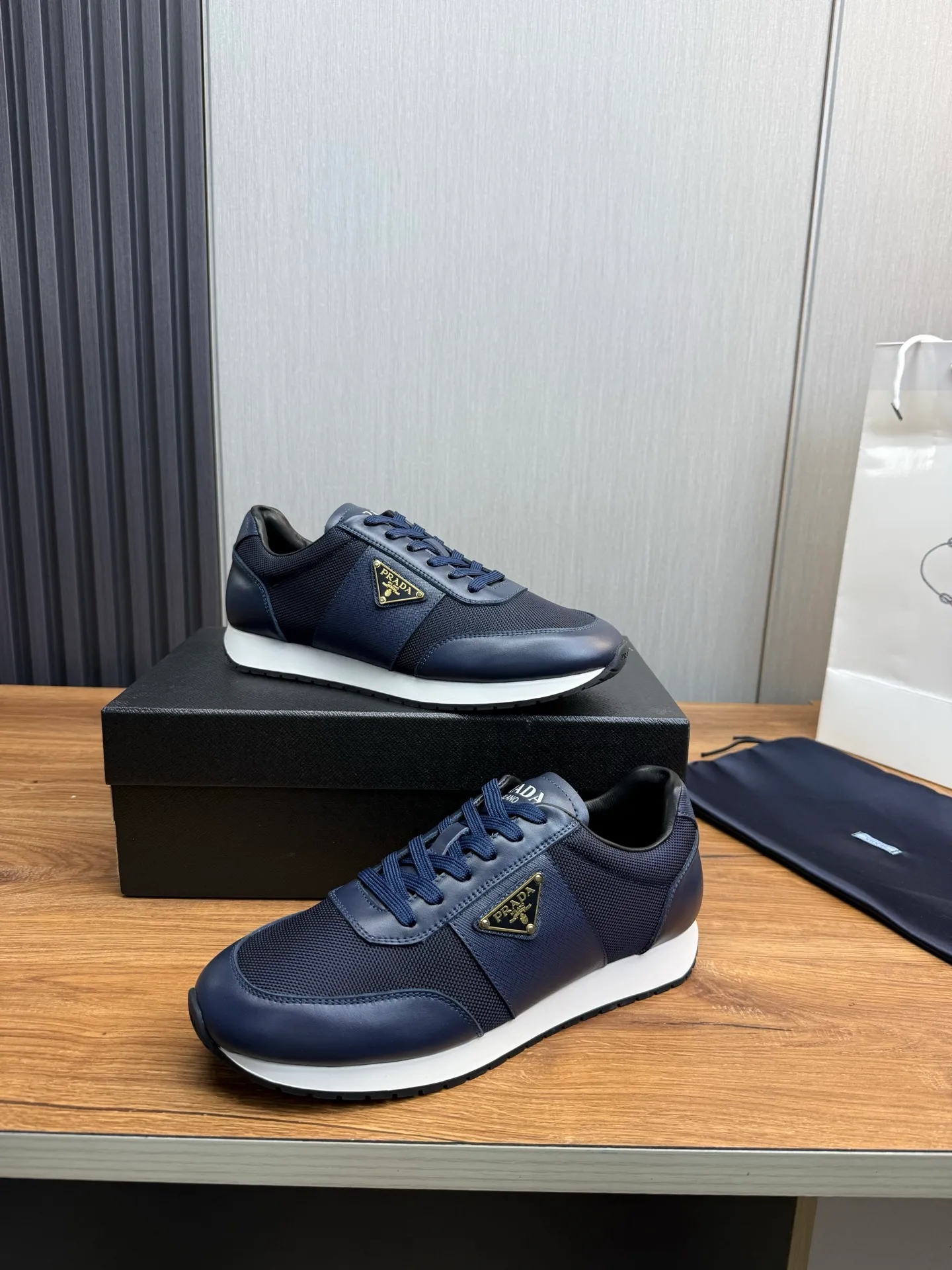Men's shoes 💰760💰 [PRADA] New models synchronized with the official website, high-quality shipments ✔️Best sellers🔥 Original cowhide with mesh surface + cowhide lining, 1🆚1 replica, original bottom, 38-45 (men's 45 is custom-made and cannot be returned)